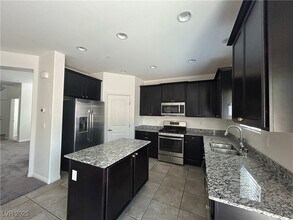 1089 Jesse Harbor Ave in Henderson, NV - Building Photo - Building Photo