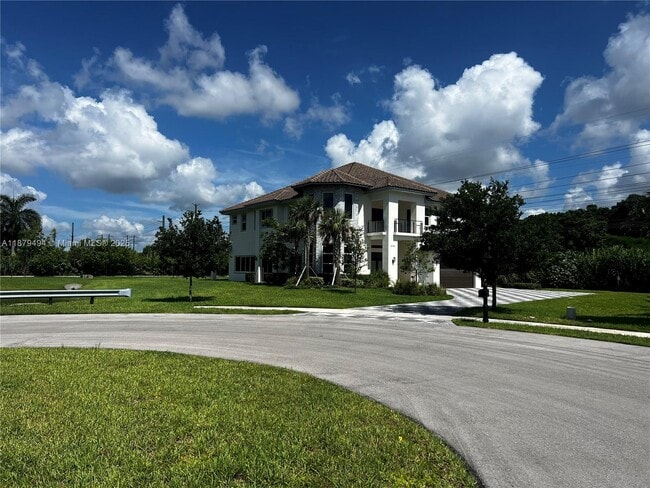 6121 Marinel Say Dr in Davie, FL - Building Photo - Building Photo