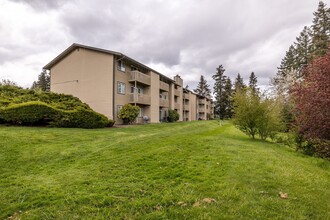 Scandia Knolls in Poulsbo, WA - Building Photo - Building Photo