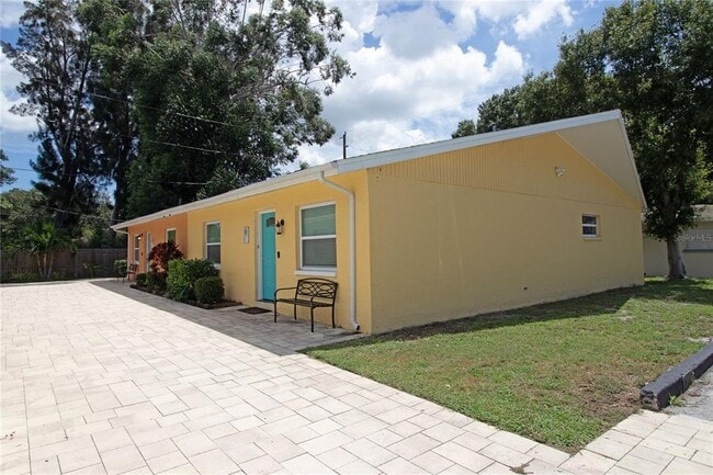 property at 1635 Gladys St