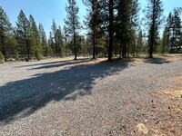 15570 Turquoise Dr in La Pine, OR - Building Photo - Building Photo