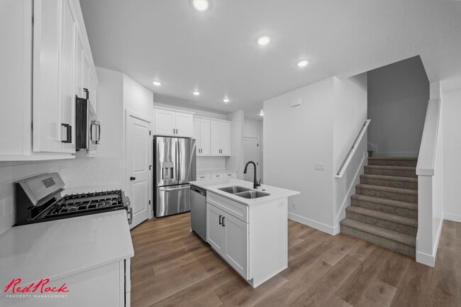 895 W Boxthorn Dr in Saint George, UT - Building Photo - Building Photo