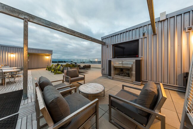 Marq West Seattle in Seattle, WA - Building Photo - Building Photo