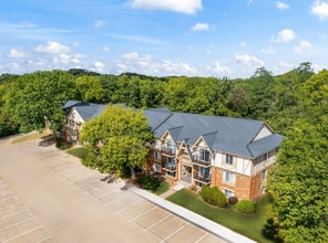 Timberlane Apartments in Peoria, IL - Foto de edificio - Building Photo