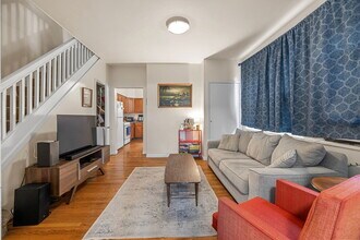 316 Kaercher St in Pittsburgh, PA - Building Photo - Building Photo