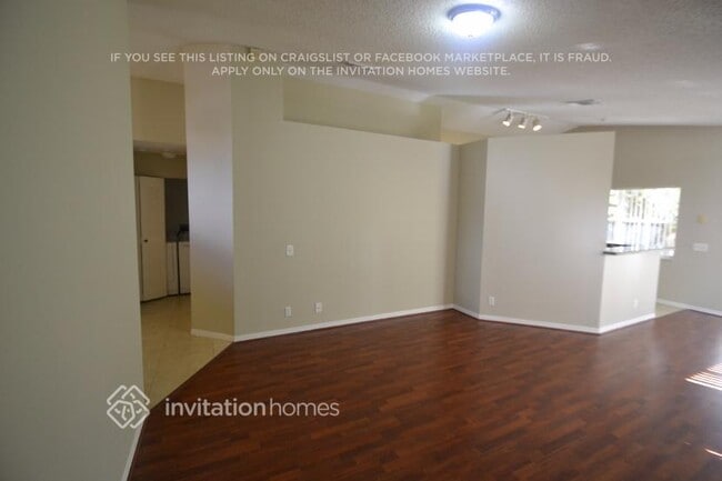 7487 Viscaya Cir in Margate, FL - Building Photo - Building Photo