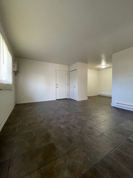 1728 La Cres St-Unit -Unit 48 in La crosse, WI - Building Photo