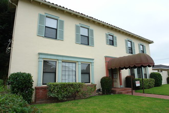 335 Soledad St in Salinas, CA - Foto de edificio - Building Photo