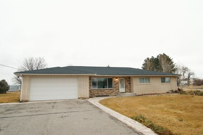 property at 147 N 3900 E