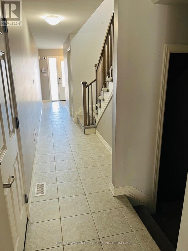 79 Heron St in Welland, ON - Building Photo - Building Photo