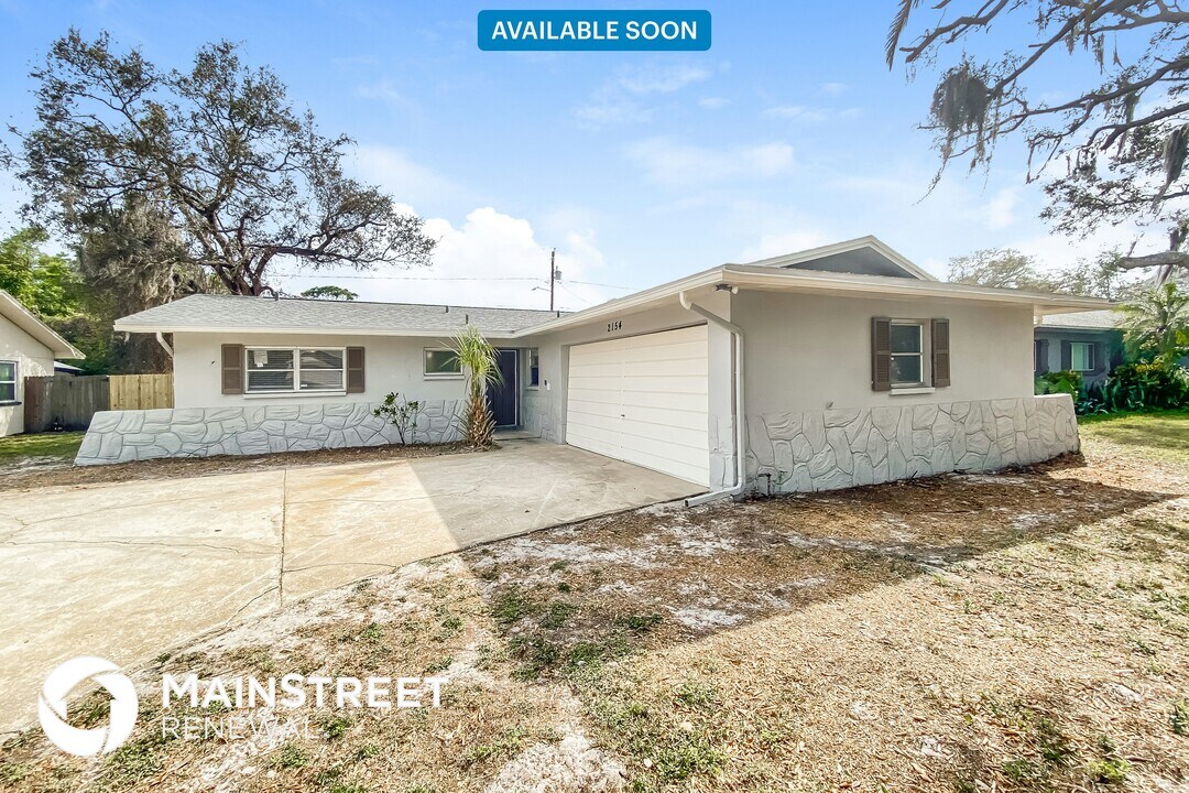 2154 17th Terrace SW in Largo, FL - Building Photo