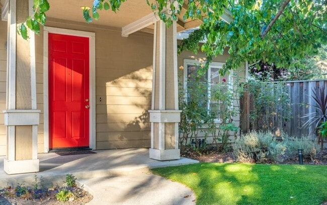 1570 Layla Ct in Mountain View, CA - Building Photo - Building Photo