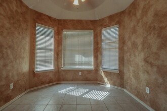 2509 108th Pl in Lubbock, TX - Building Photo - Building Photo