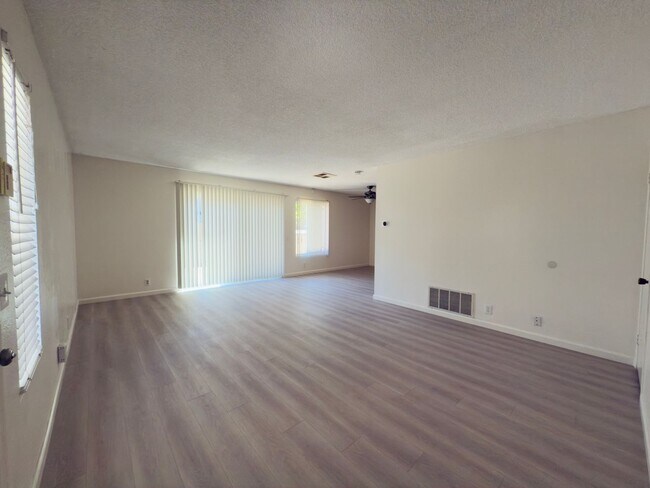 6828 Panamint Row in San Diego, CA - Building Photo - Building Photo