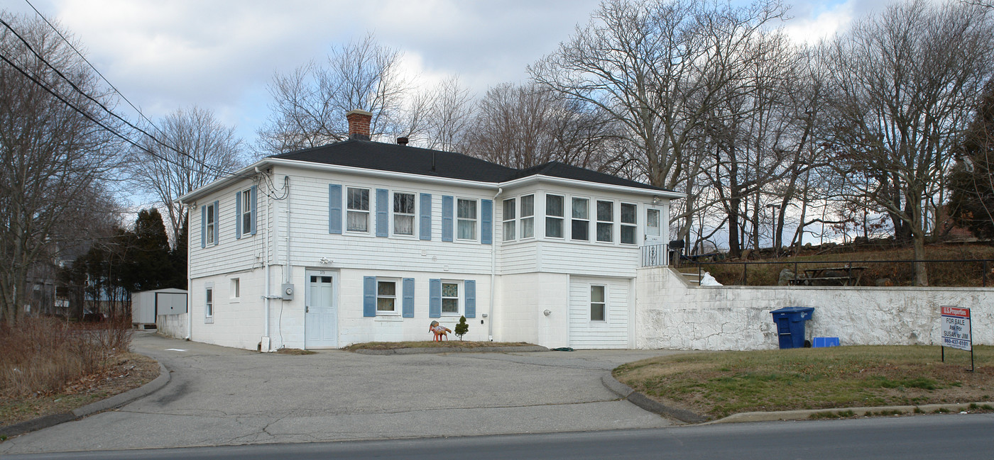 375 Willetts Ave in Waterford, CT - Building Photo