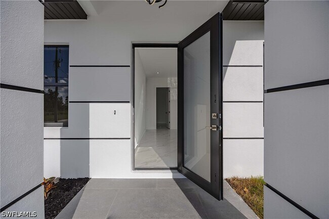 1051 Marine Ave S in Lehigh Acres, FL - Building Photo - Building Photo