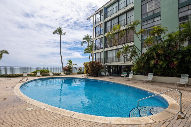 4999 Kahala Ave in Honolulu, HI - Building Photo - Building Photo