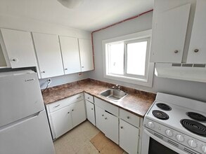 133 Pinecrest Dr in Dartmouth, NS - Building Photo - Building Photo