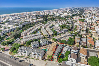 600 1st St in Hermosa Beach, CA - Building Photo - Building Photo