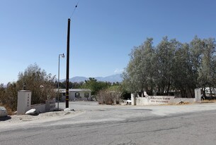 Mountain View in Desert Hot Springs, CA - Building Photo