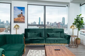 56 Beach St in Boston, MA - Building Photo - Building Photo