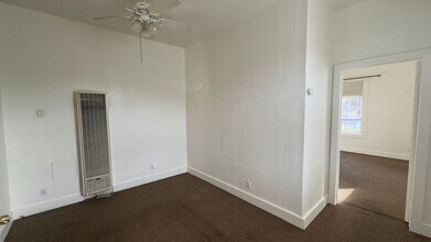 7027 Washington Ave in Whittier, CA - Building Photo - Building Photo