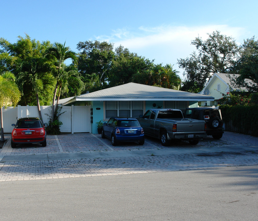 1641 NE 3rd Ct in Fort Lauderdale, FL - Building Photo