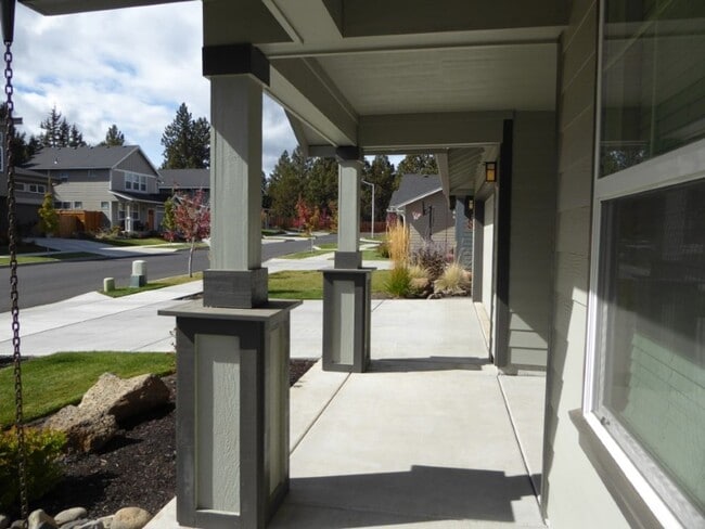 20780 SE Shea Court in Bend, OR - Building Photo - Building Photo