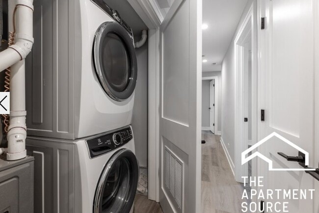 4319 N Francisco Ave, Unit G in Chicago, IL - Building Photo - Building Photo