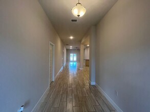 2567 Averland Lp in North Port, FL - Building Photo - Building Photo