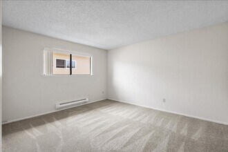 2228 Lincoln Ave in Alameda, CA - Foto de edificio - Building Photo