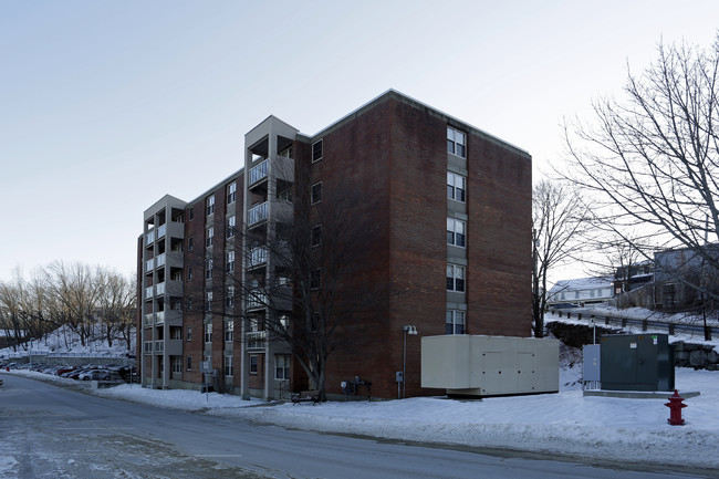 Central Towers in Dover, NH - Building Photo - Building Photo