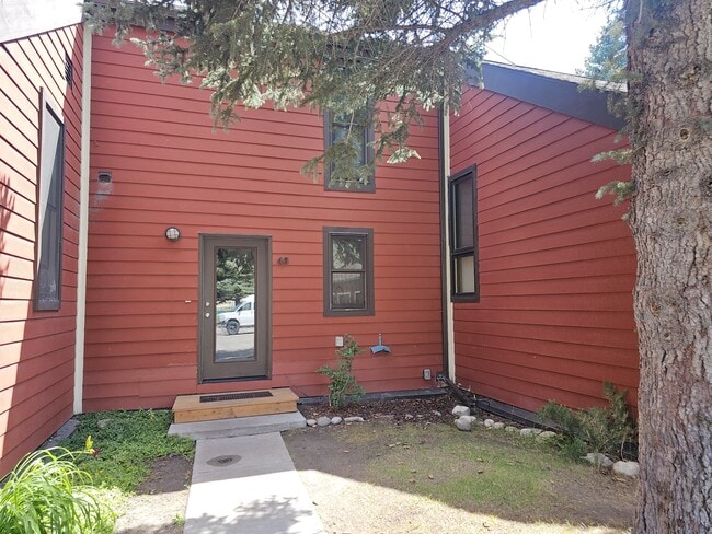 1040 Smith Ln in Jackson, WY - Building Photo - Building Photo