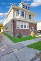 2518 Delaware Ave in Buffalo, NY - Building Photo