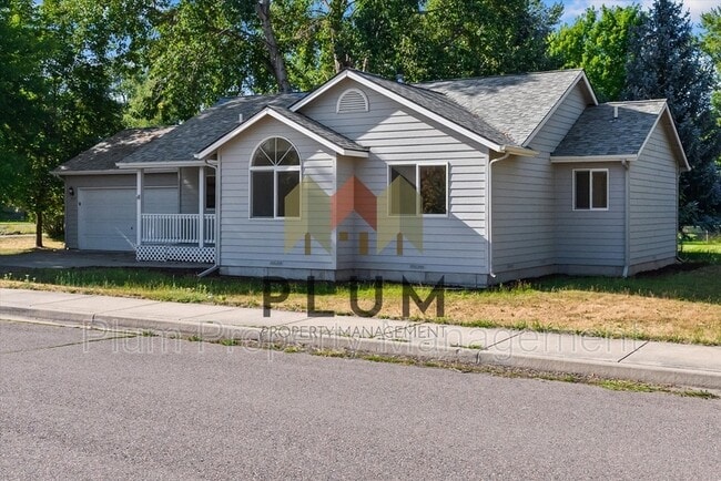 5449 Golf Dr in Lolo, MT - Building Photo - Building Photo