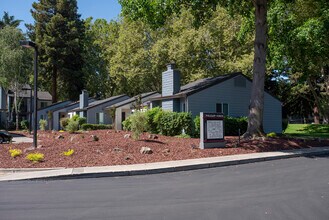 Pheasant Pointe in Sacramento, CA - Building Photo - Building Photo