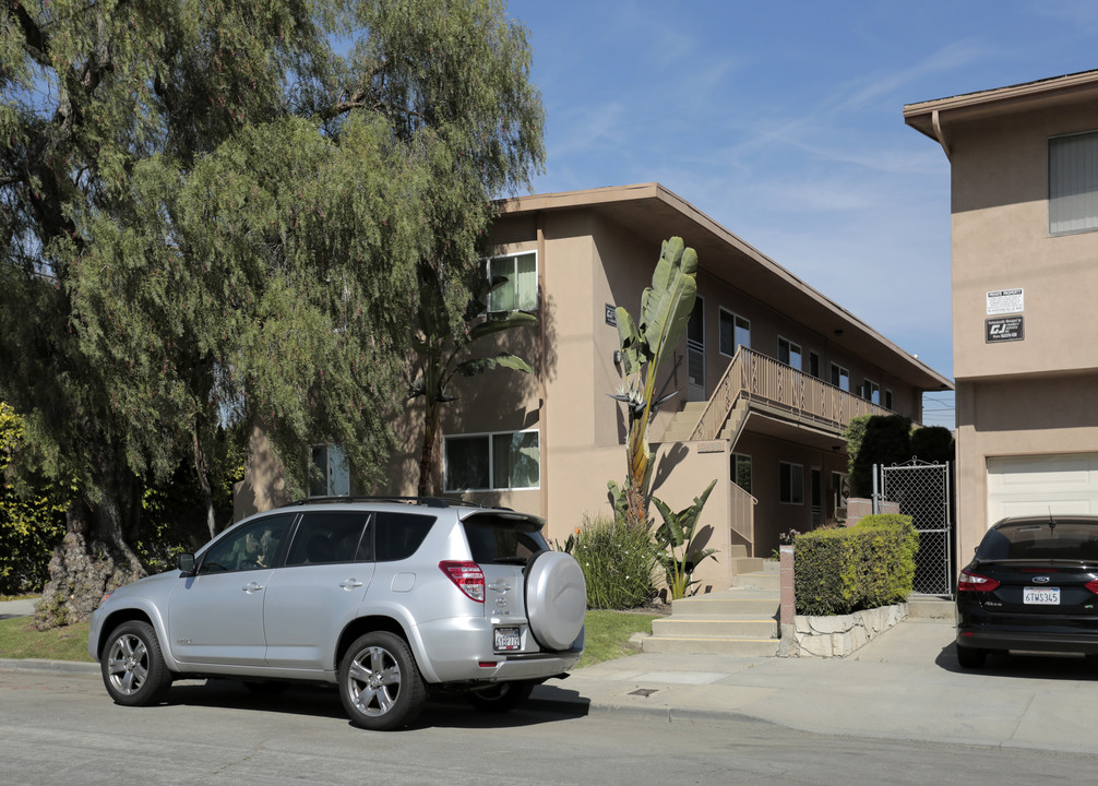 2638 Linden Ave in Long Beach, CA - Building Photo