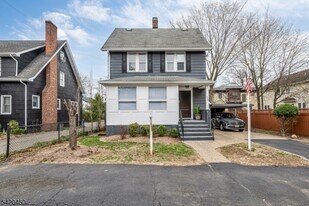 36 Cortlandt Pl in Tenafly, NJ - Building Photo