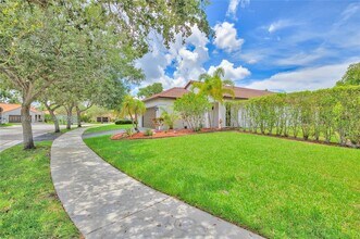 1270 Majesty Terrace in Weston, FL - Building Photo - Building Photo