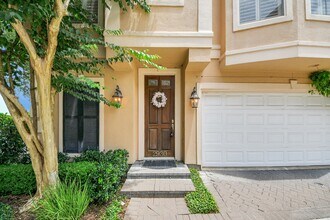 2930 Brompton Square Dr in Houston, TX - Foto de edificio - Building Photo