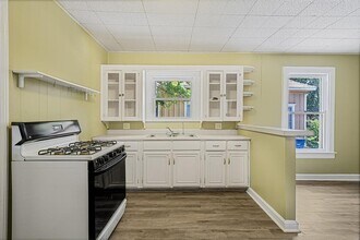 3100 King St in Austin, TX - Building Photo - Building Photo