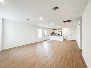 1480 Las Cuevas Dr in Conroe, TX - Building Photo - Building Photo