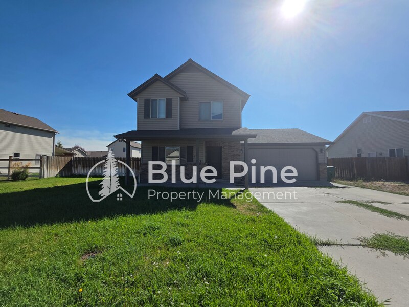 1292 Hammerstone Dr in Idaho Falls, ID - Building Photo