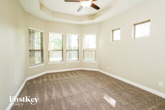 5003 Wooded Lake Dr in Spring, TX - Building Photo - Building Photo