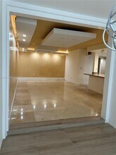 840 NE 199th St in Miami, FL - Building Photo - Building Photo