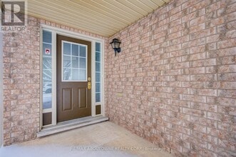 1230 Sagewood Crescent in Oakville, ON - Building Photo - Building Photo