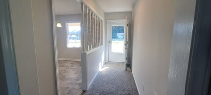 206 Country Day Rd in Goldsboro, NC - Foto de edificio - Building Photo