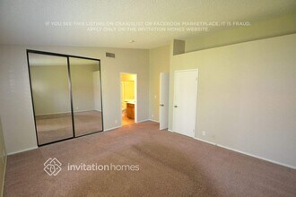 318 W Tenth Pl in Beaumont, CA - Foto de edificio - Building Photo