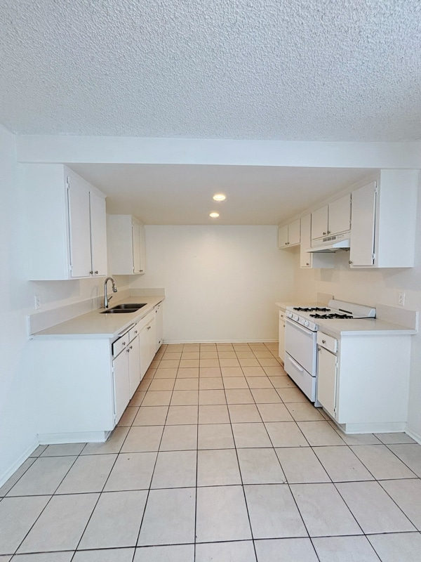 6132 Indiana Ave in Buena Park, CA - Building Photo - Building Photo