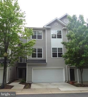 12745 Fair Briar Ln in Fairfax, VA - Building Photo - Building Photo